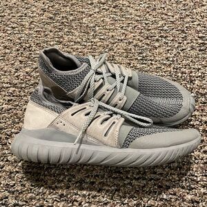 Adidas Grey Tubular Radial Men’s Size 6.5